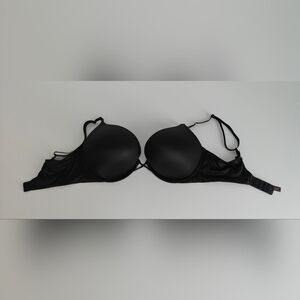 Victoria's Secret Black Bombshell Plunge 36D Padded Underwire NWT Back Closure